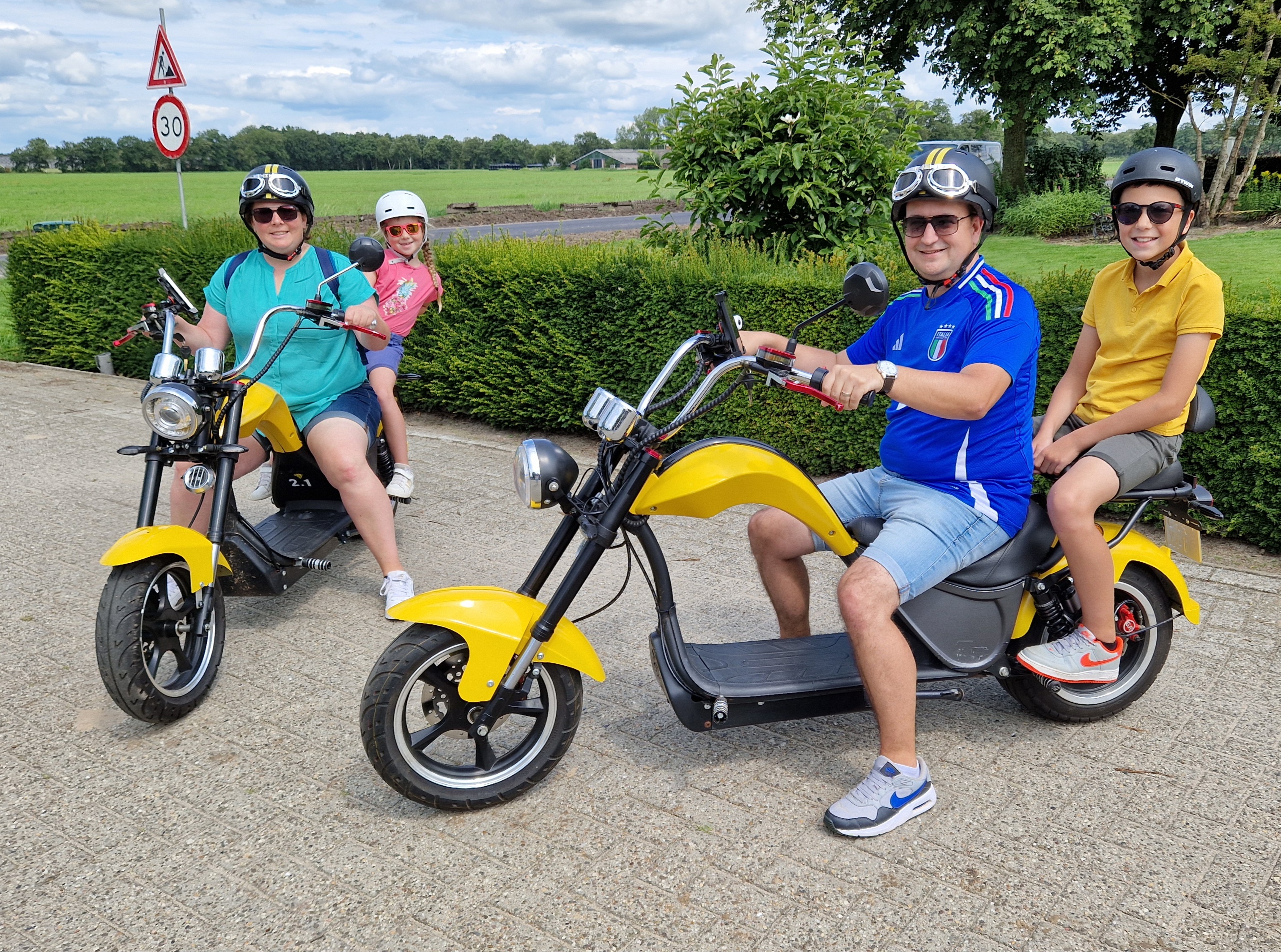 E_Yellow_E_chopper_verhuur E_Yellow_E_chopper_verhuur